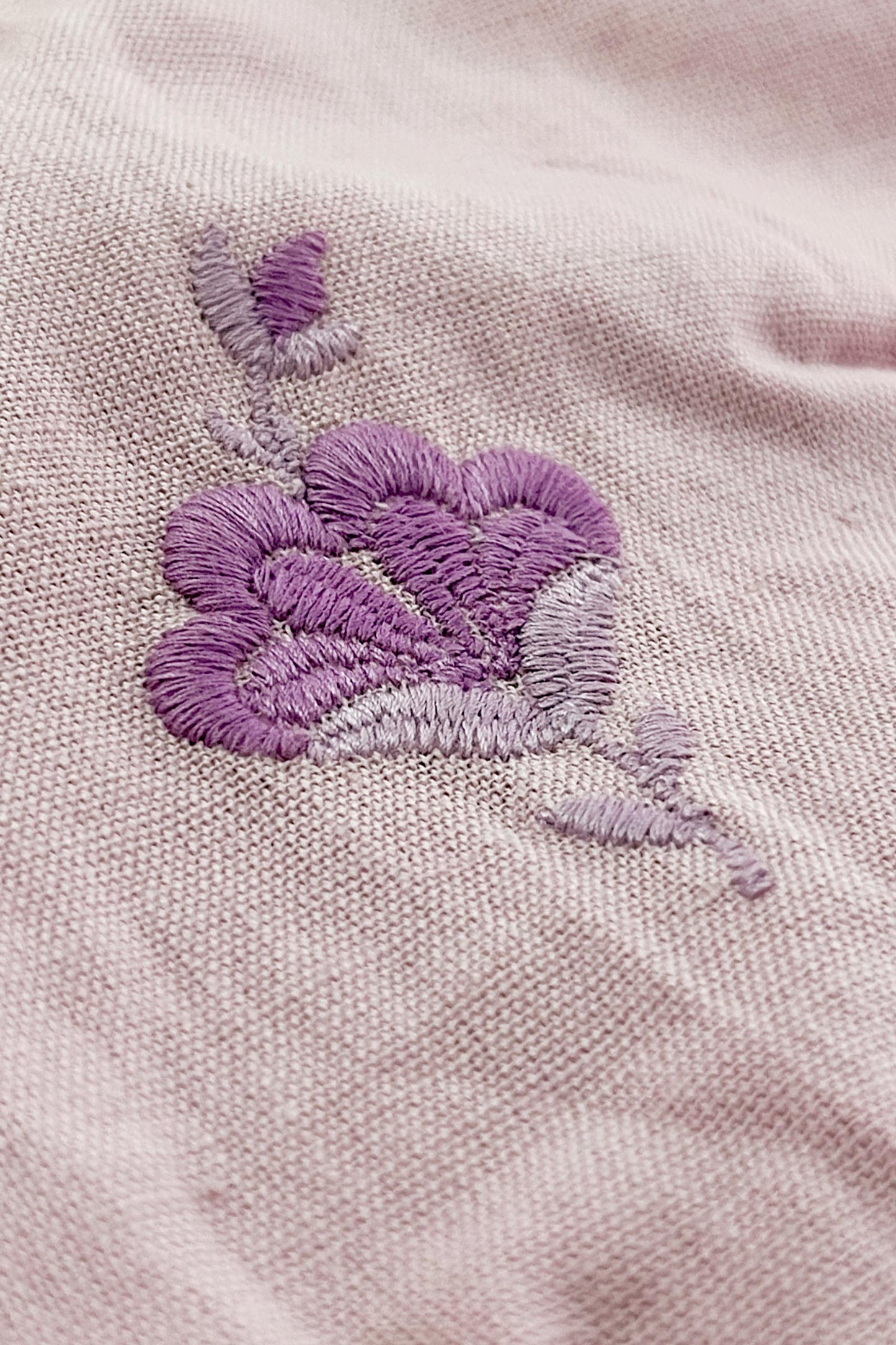 Nazm Alisha Kurta
