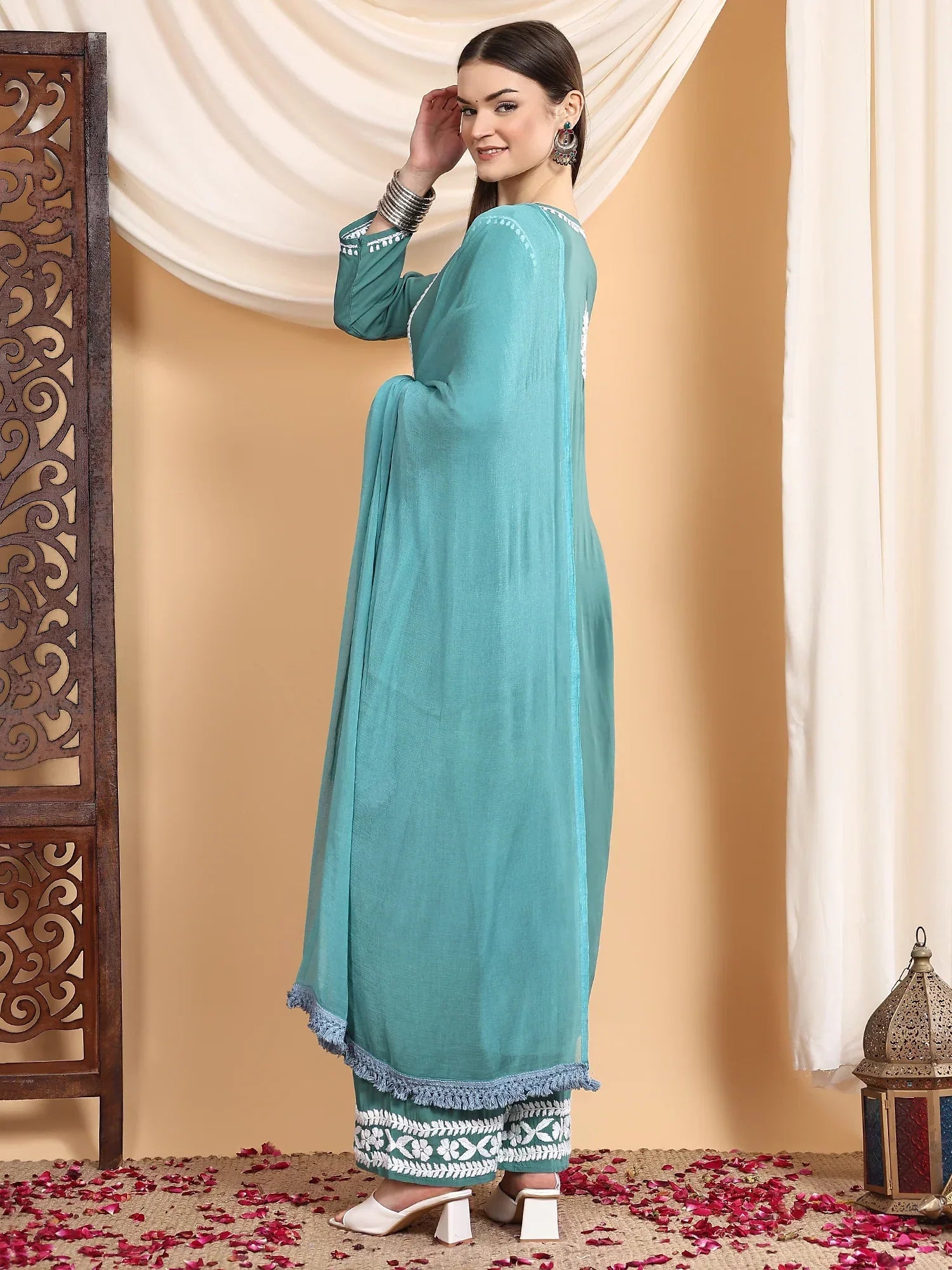 Shiza Chikankari Premium Modal Co-ord Set (Spanish Green)