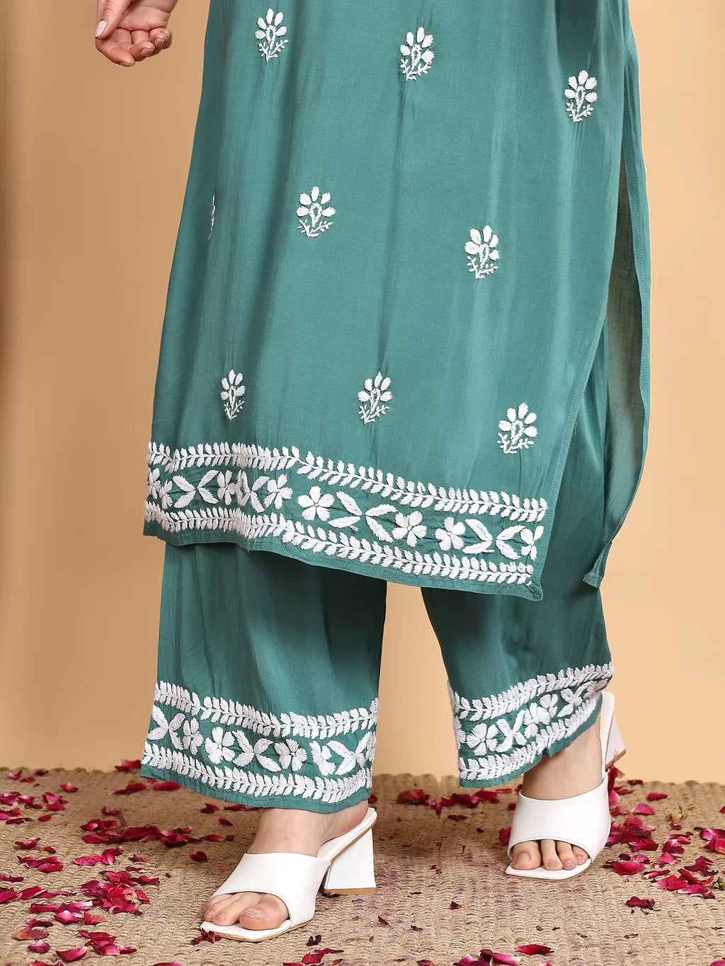 Shiza Chikankari Premium Modal Co-ord Set (Spanish Green)