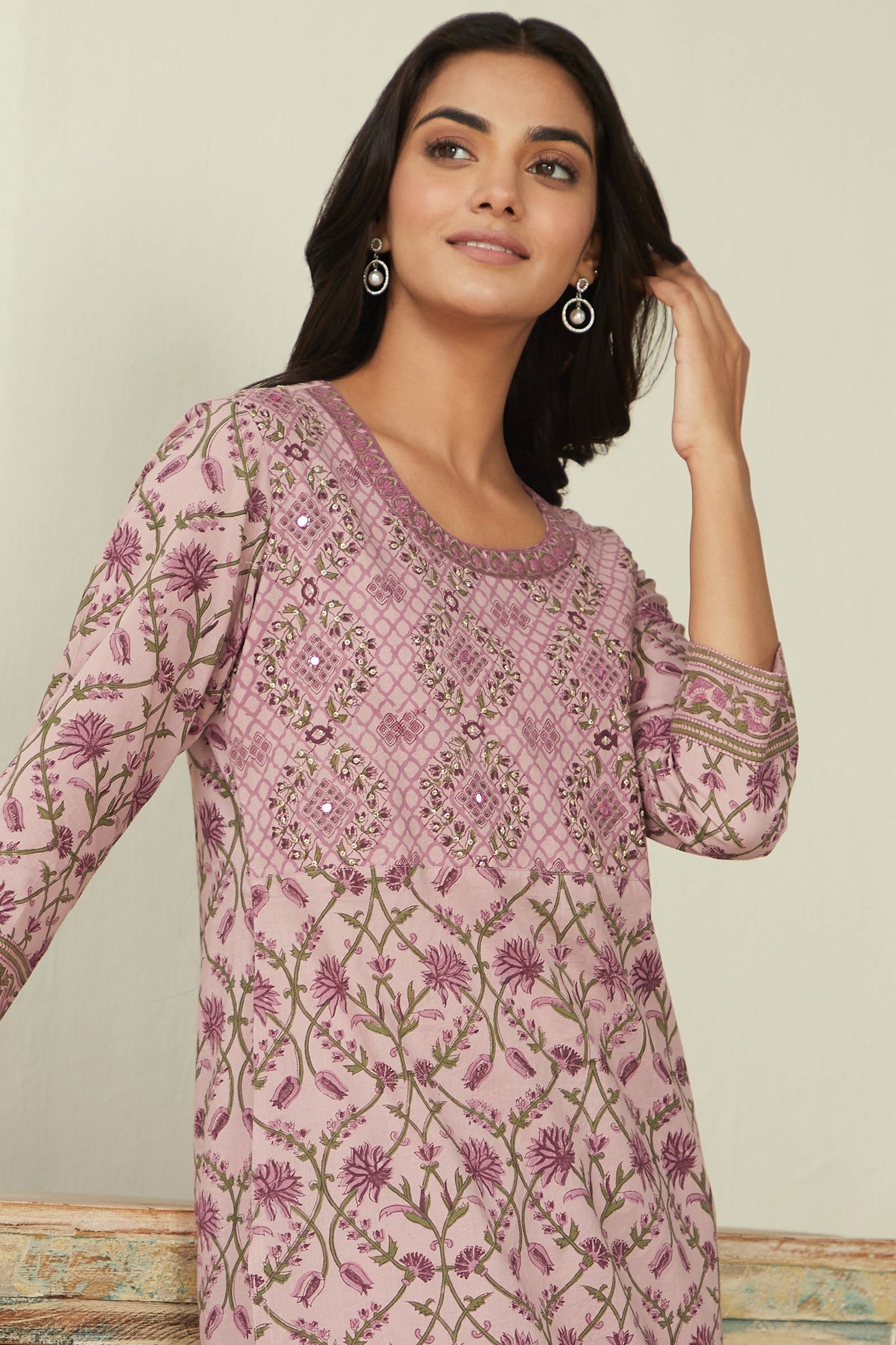 Gauhar Nasmina Sanganeri Kurta