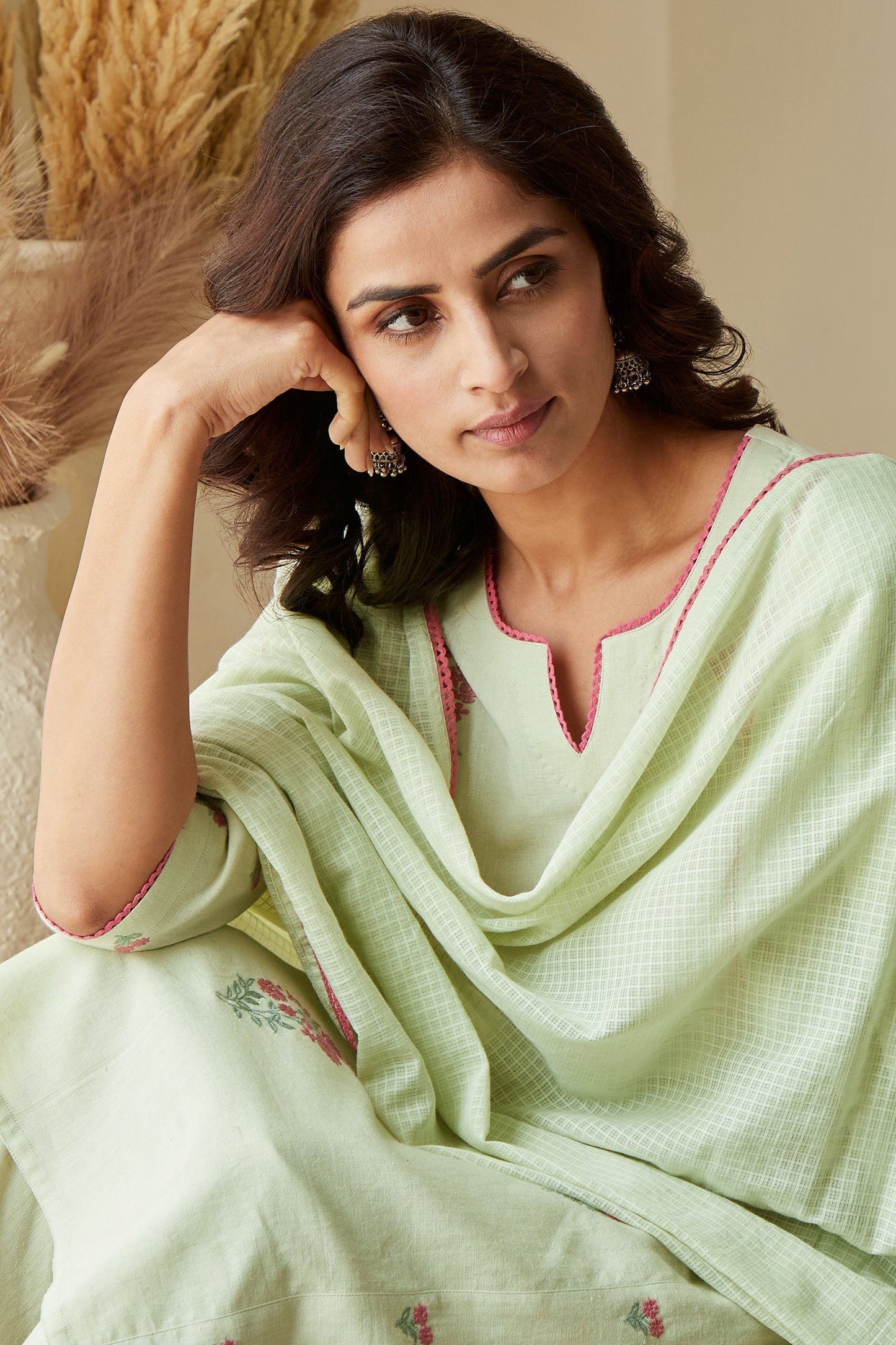 Nazm Shirin Kurta