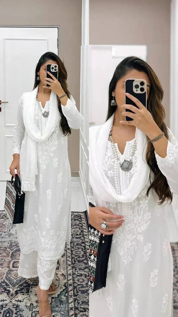 CHIKANKARI EXCLUSIVE KURTI_PENT PAIR DESIGN(WHITE)03